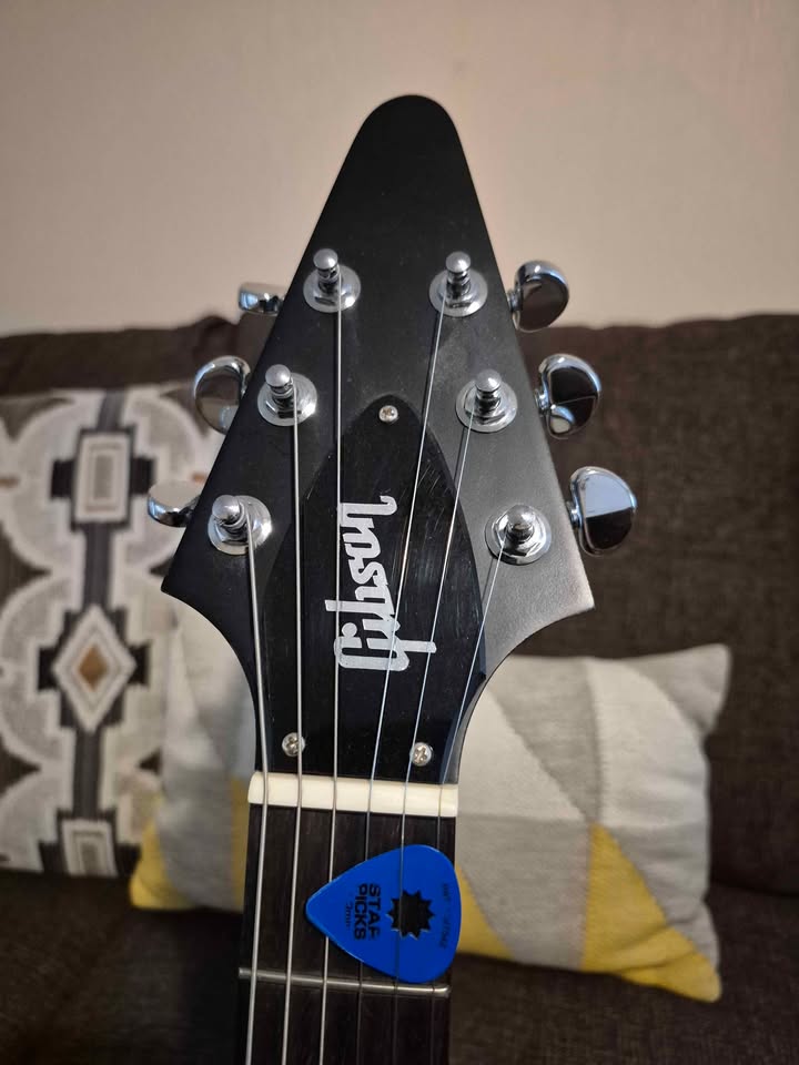 Front of the New Century Flying V headstock