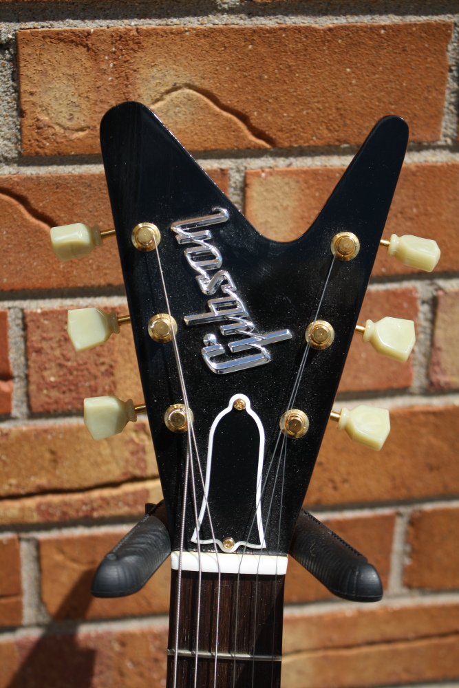 Front of the 2011 split headstock