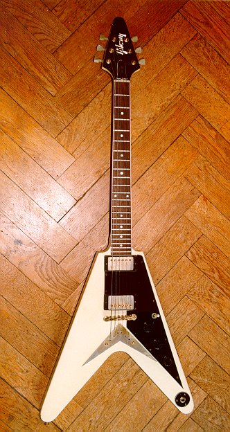 White FF-82 Flying V, front view