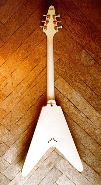 White FF-82 Flying V, additional view