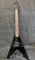 Front view of the 2011 Gibson Flying V Melody Maker